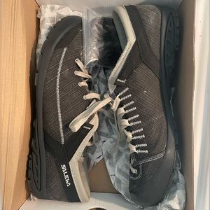 Salewa men’s Alpine Road size 11.5